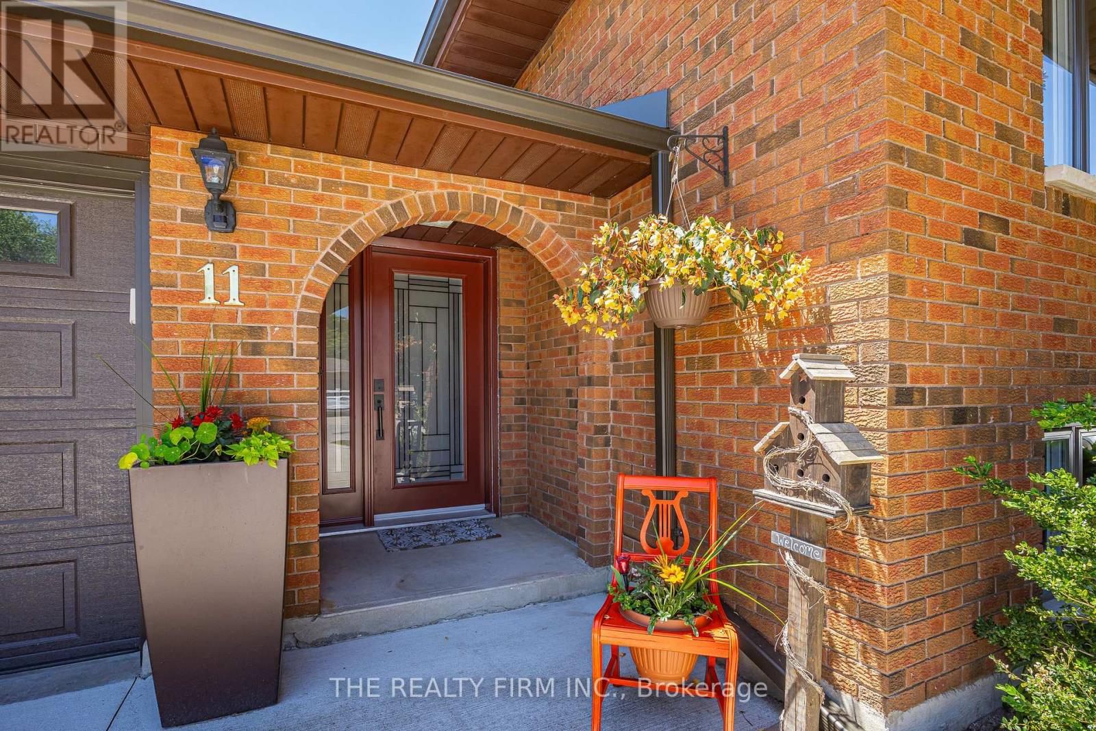 11 Brennan Drive, Strathroy-Caradoc, Ontario  N7G 3S2 - Photo 5 - X13246346