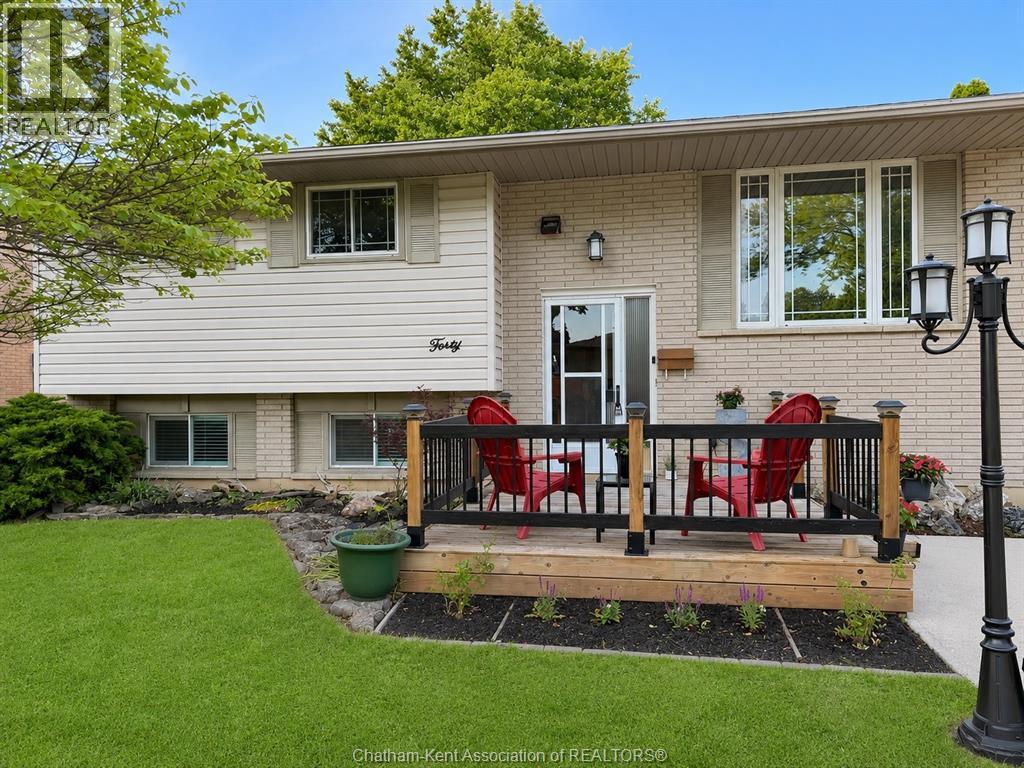 40 Thornhill Crescent, Chatham, Ontario  N7L 4M3 - Photo 1 - 26013209
