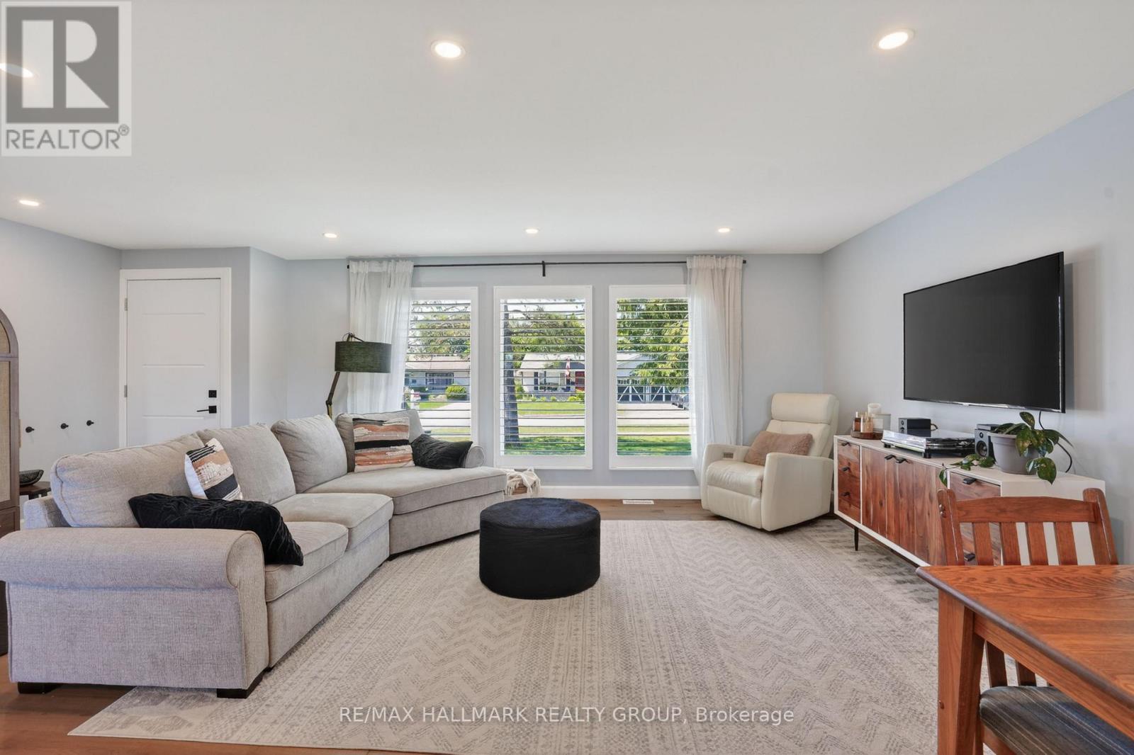 1583 Maxime Street, Ottawa, Ontario  K1B 3K9 - Photo 5 - X13246352