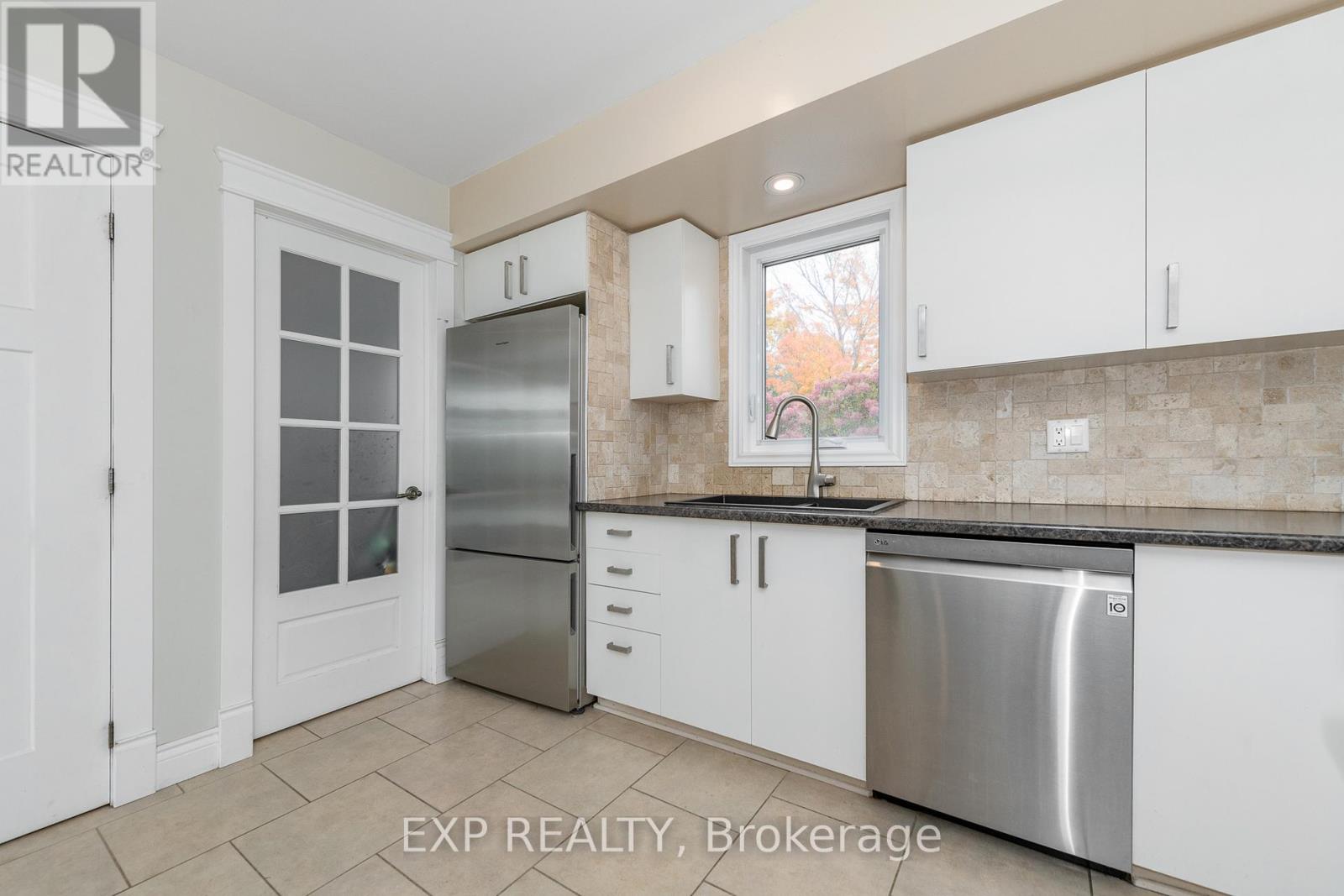 1238 Barnwell Crescent, Ottawa, Ontario  K4B 1K4 - Photo 8 - X13246364