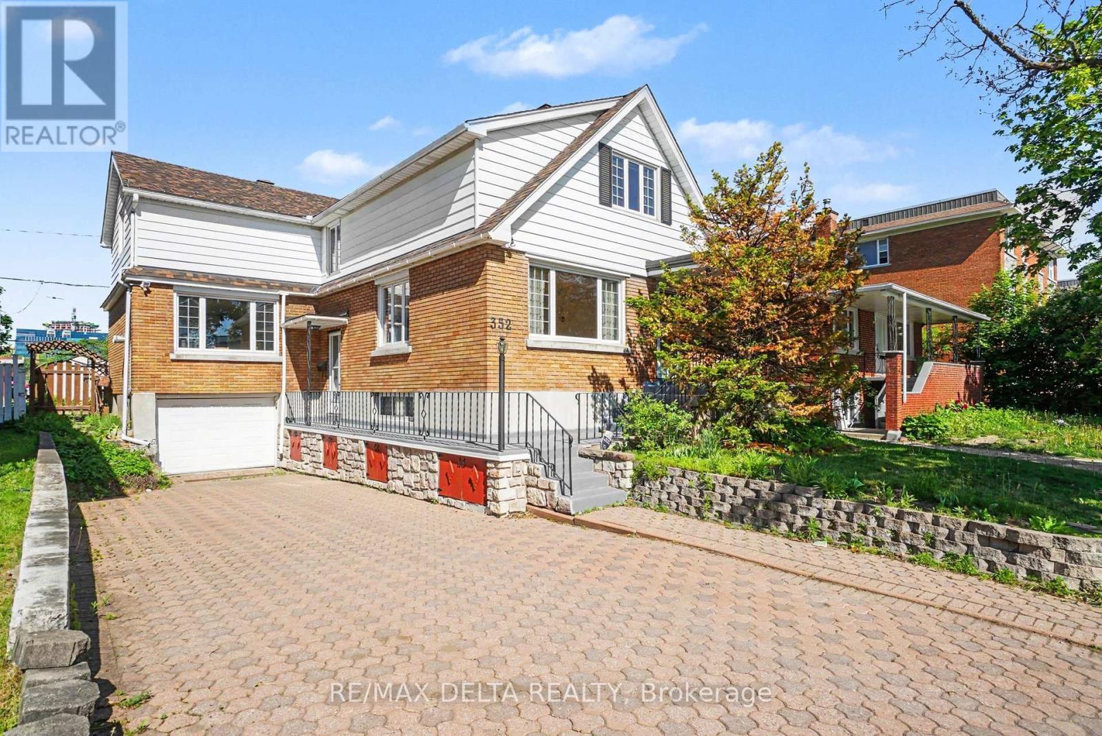352 Lacasse Avenue, Ottawa, Ontario  K1L 7A9 - Photo 3 - X13246442