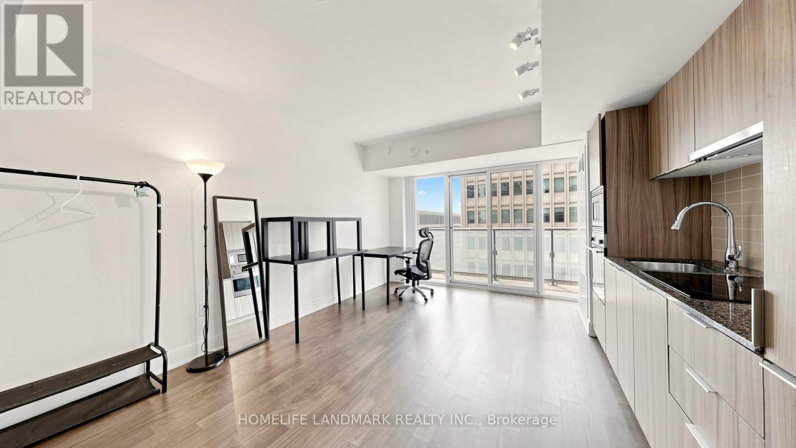 1808 - 955 Bay Street, Toronto, Ontario  M5S 2A1 - Photo 3 - C13230500
