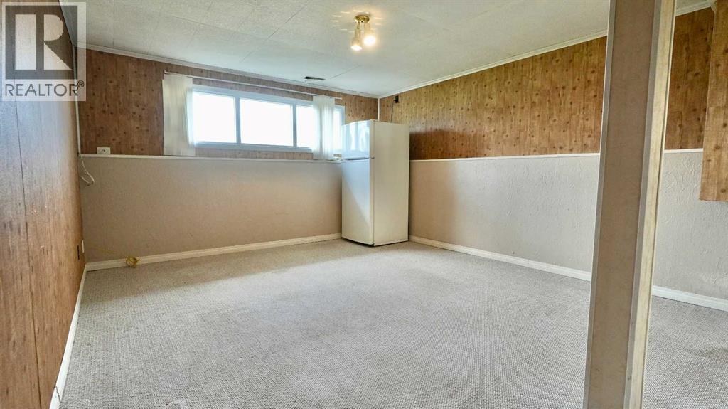 9805 75 Avenue, Peace River, Alberta  T8S 1B5 - Photo 38 - A2318192