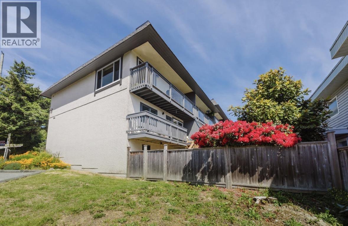 11 694 School Road, Gibsons, British Columbia  V0N 1V9 - Photo 26 - R3131657
