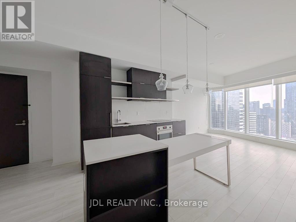 3814 - 197 Yonge Street, Toronto, Ontario  M5B 0C1 - Photo 3 - C13246408