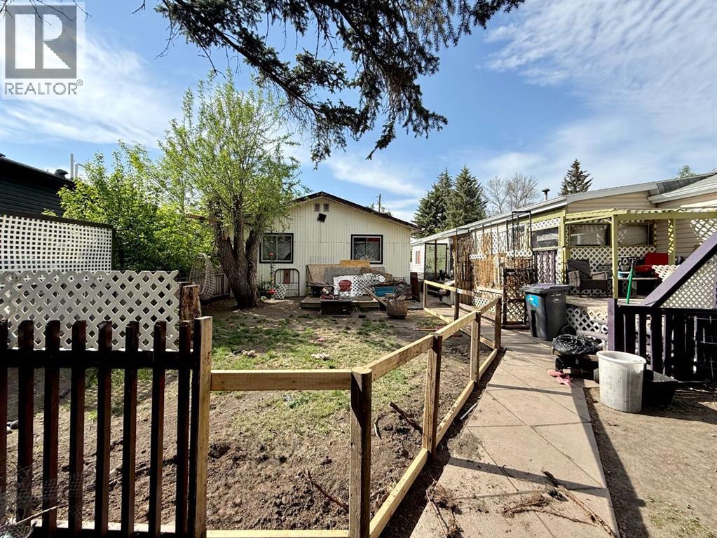 4724 45 Avenue, Alix, Alberta  T0C 0B0 - Photo 2 - A2317625