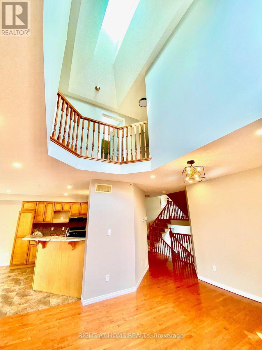 Upper - 154 Severn Drive, Guelph, Ontario  N1E 7K5 - Photo 8 - X13246398