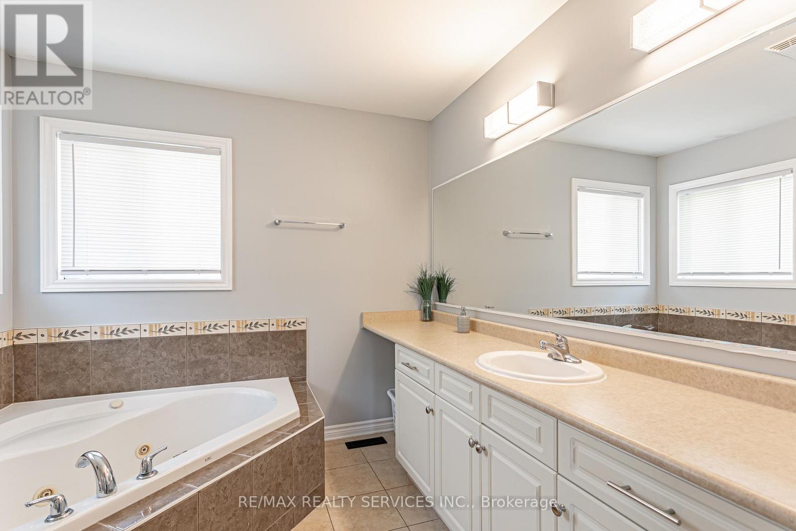 829 Oakcrossing Road, London North, Ontario  N6H 0A4 - Photo 29 - X13246420