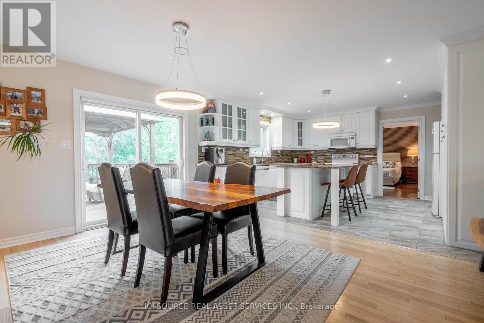 19241 Richmond Court, South Glengarry, Ontario  K0C 2E0 - Photo 3 - X13246434