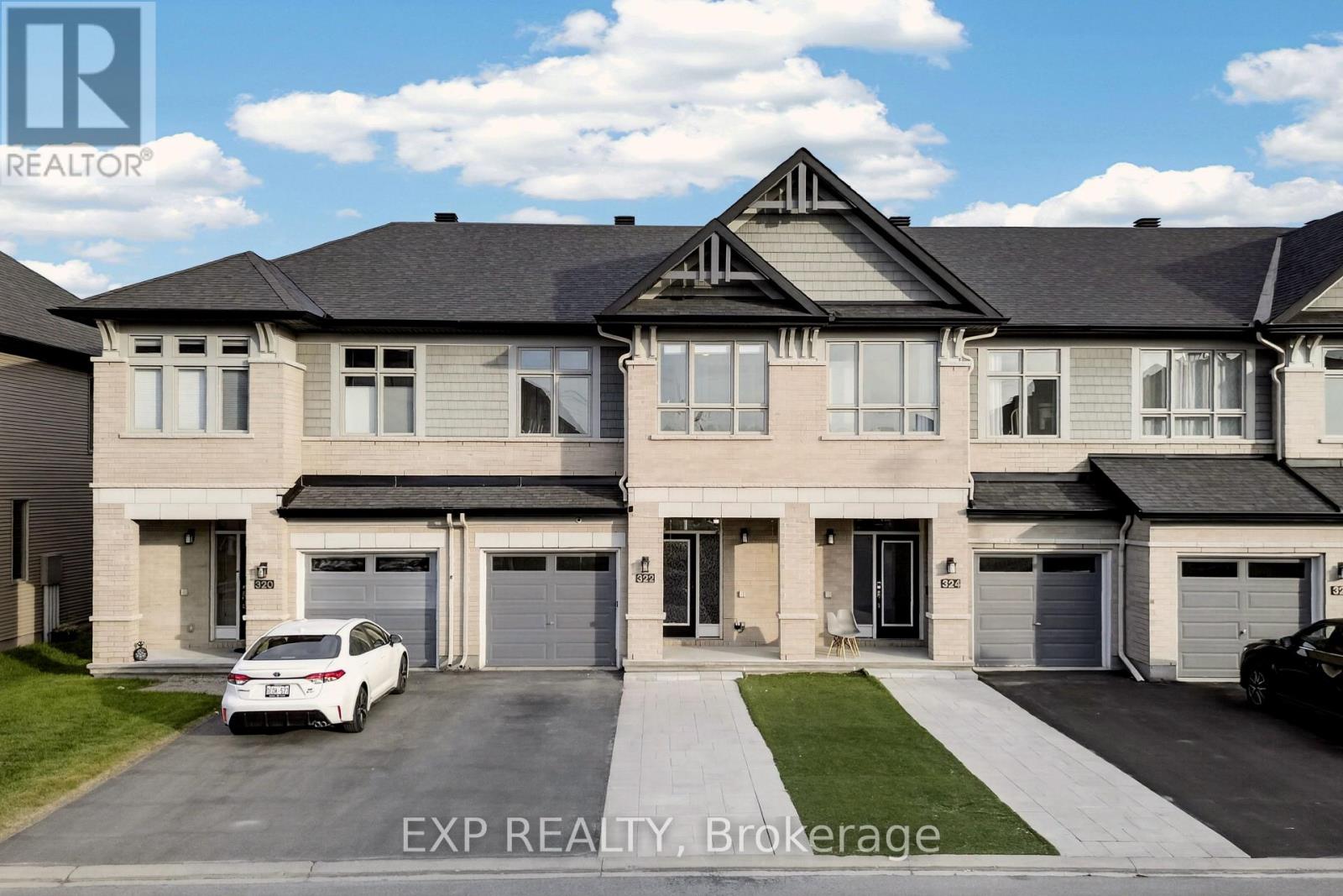 322 RAINROCK CRESCENT, Ottawa, Ontario