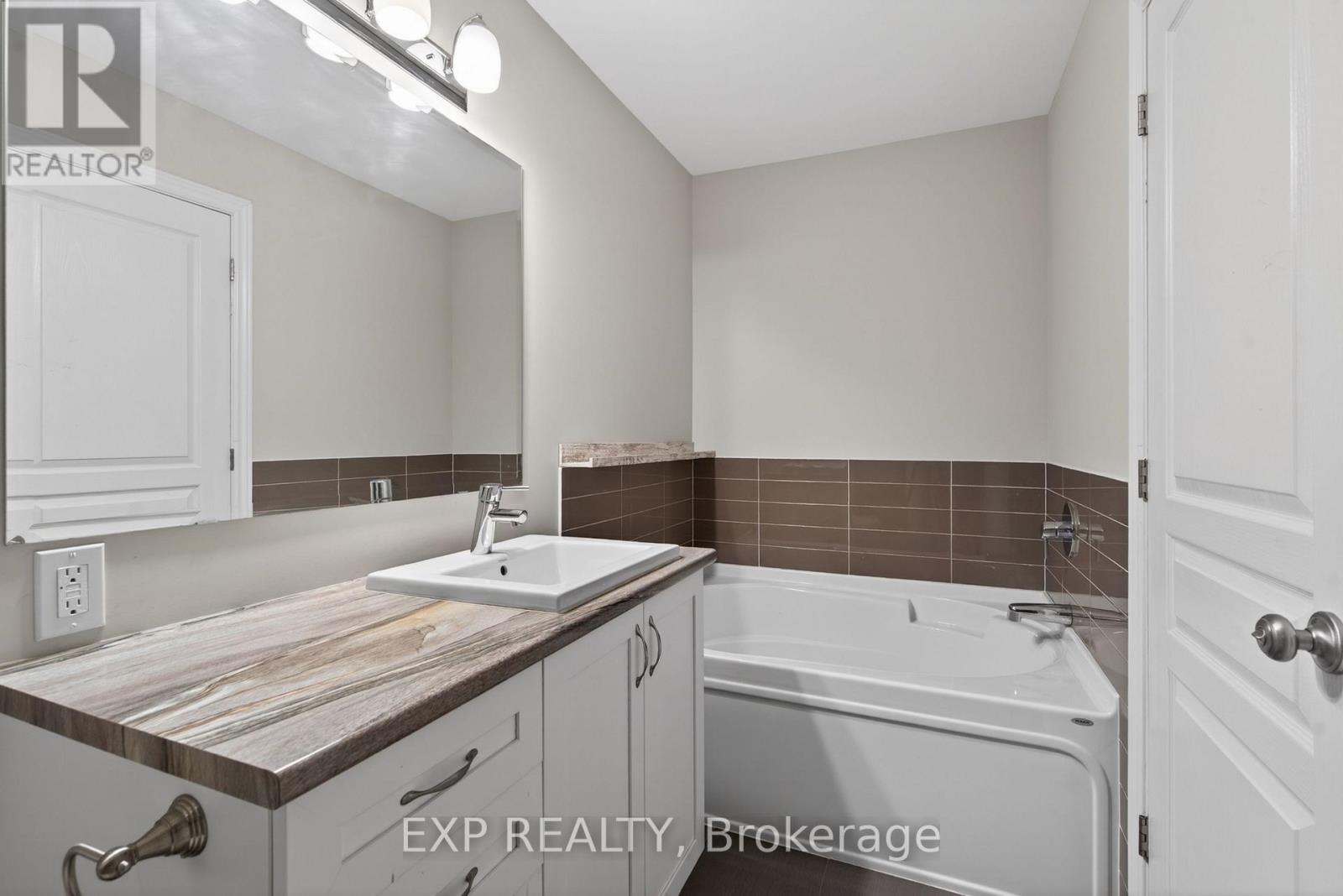 322 Rainrock Crescent, Ottawa, Ontario  K1W 0J7 - Photo 19 - X13246464