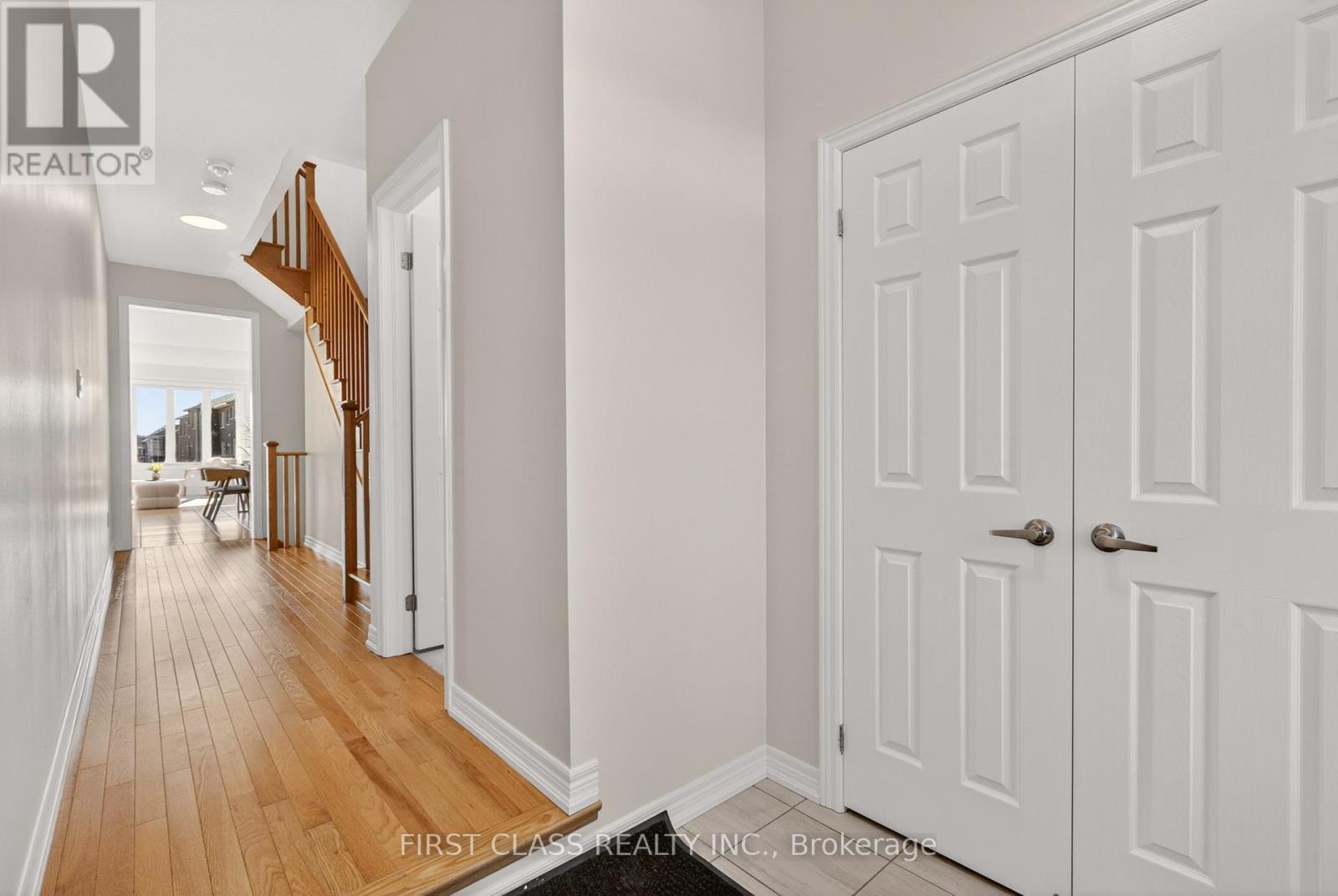 2920 Hawkridge Lane, Pickering, Ontario  L1X 0P5 - Photo 3 - E13246454
