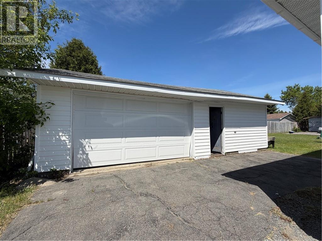 31 Garson Coniston Road, Garson, Ontario  P3L 1G1 - Photo 23 - 2128294