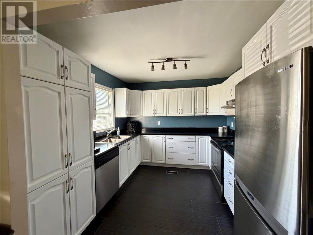 31 Garson Coniston Road, Garson, Ontario  P3L 1G1 - Photo 4 - 2128294