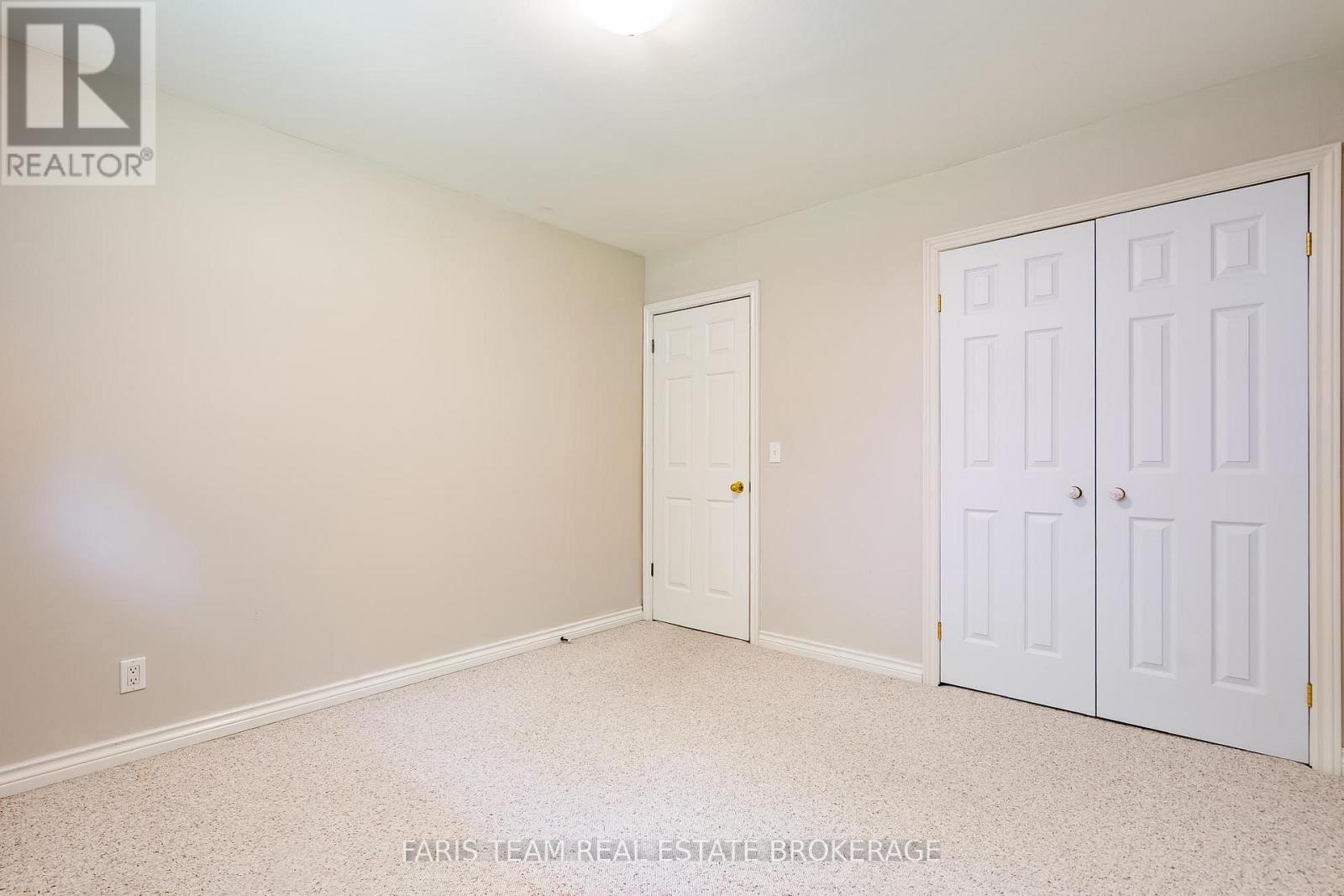 19 Maplegate Road, Tiny, Ontario  L0L 2T0 - Photo 16 - S13246462