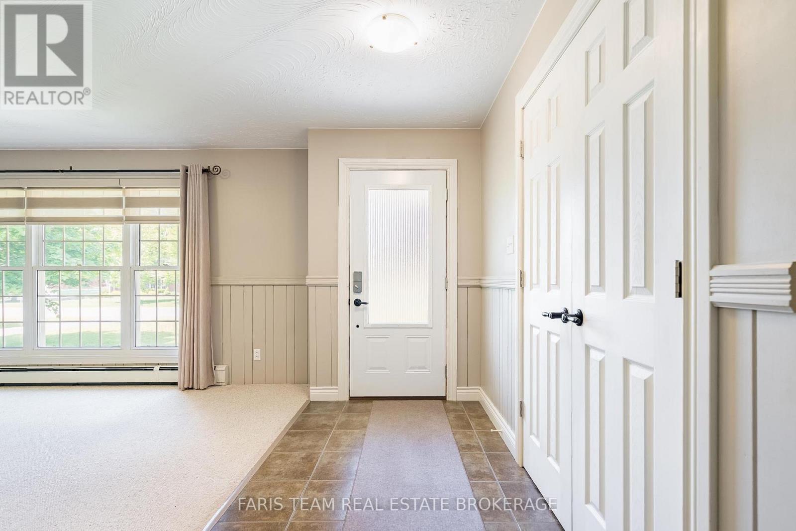 19 Maplegate Road, Tiny, Ontario  L0L 2T0 - Photo 5 - S13246462