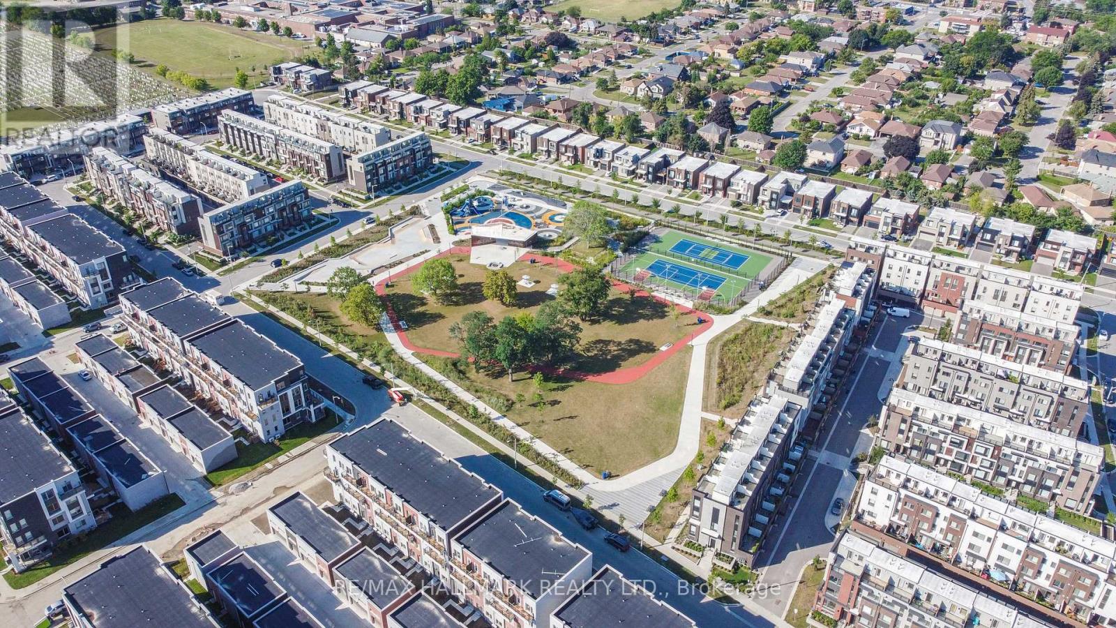 26 CAROLINE CARPENTER GROVE, Toronto, Ontario