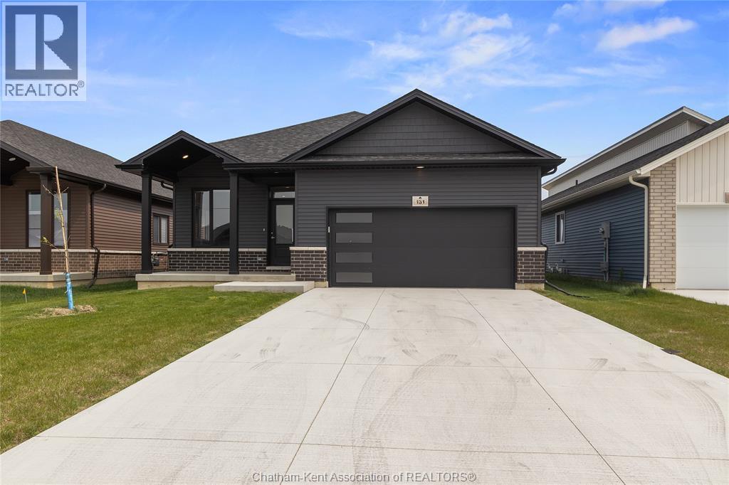 MLS# 26013226: 131 Grassland GROVE, Chatham, Canada