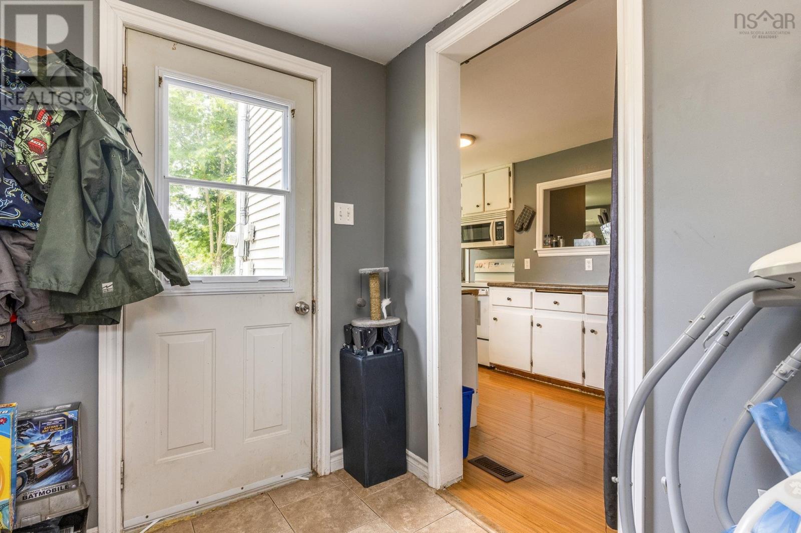 623 Main Street, Lawrencetown, Nova Scotia  B0S 1M0 - Photo 7 - 202613352