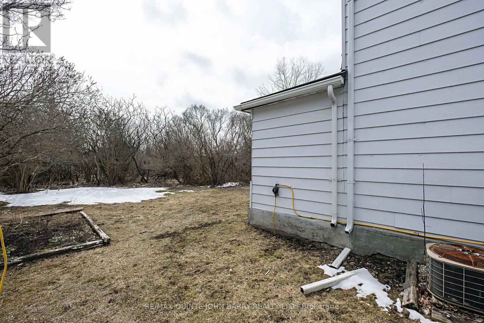 115 Dufferin Avenue, Quinte West, Ontario  K8V 5E2 - Photo 7 - X12924640