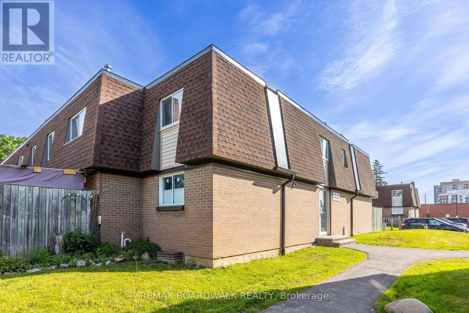 67 - 392 Garden Glen Private, Ottawa, Ontario  K2G 1E4 - Photo 3 - X13235460