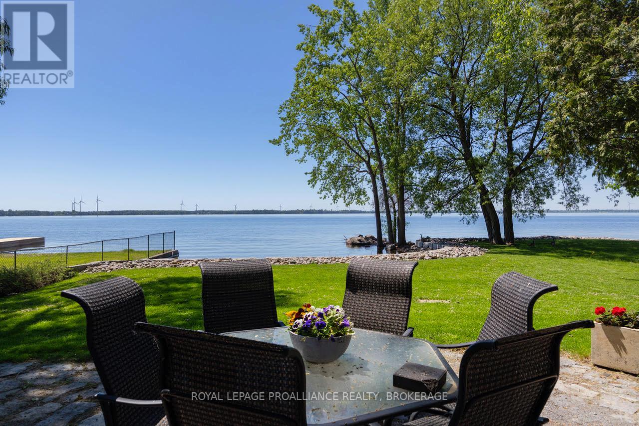 138 Nicholson Point Road, Loyalist, Ontario  K0H 1G0 - Photo 20 - X13246526