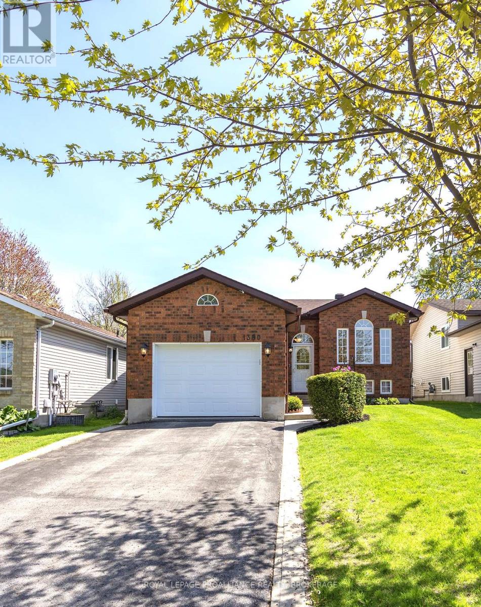 1380 Fisher Crescent, Kingston, Ontario  K7M 8T2 - Photo 1 - X13246610