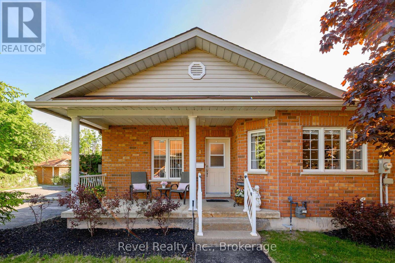 1 - 111 Colborne Street, Kawartha Lakes, Ontario  K0M 1N0 - Photo 2 - X13246580