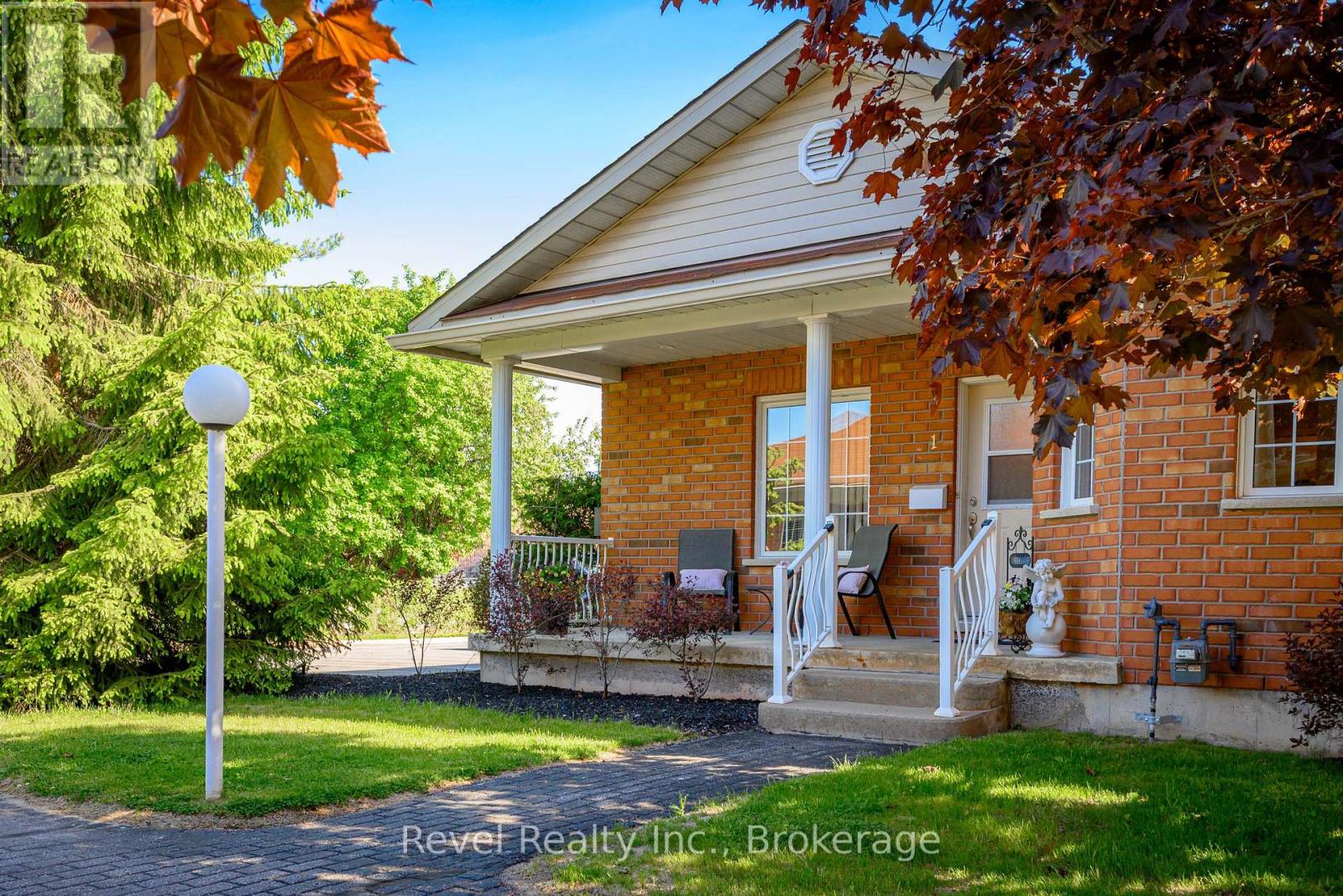 1 - 111 Colborne Street, Kawartha Lakes, Ontario  K0M 1N0 - Photo 5 - X13246580