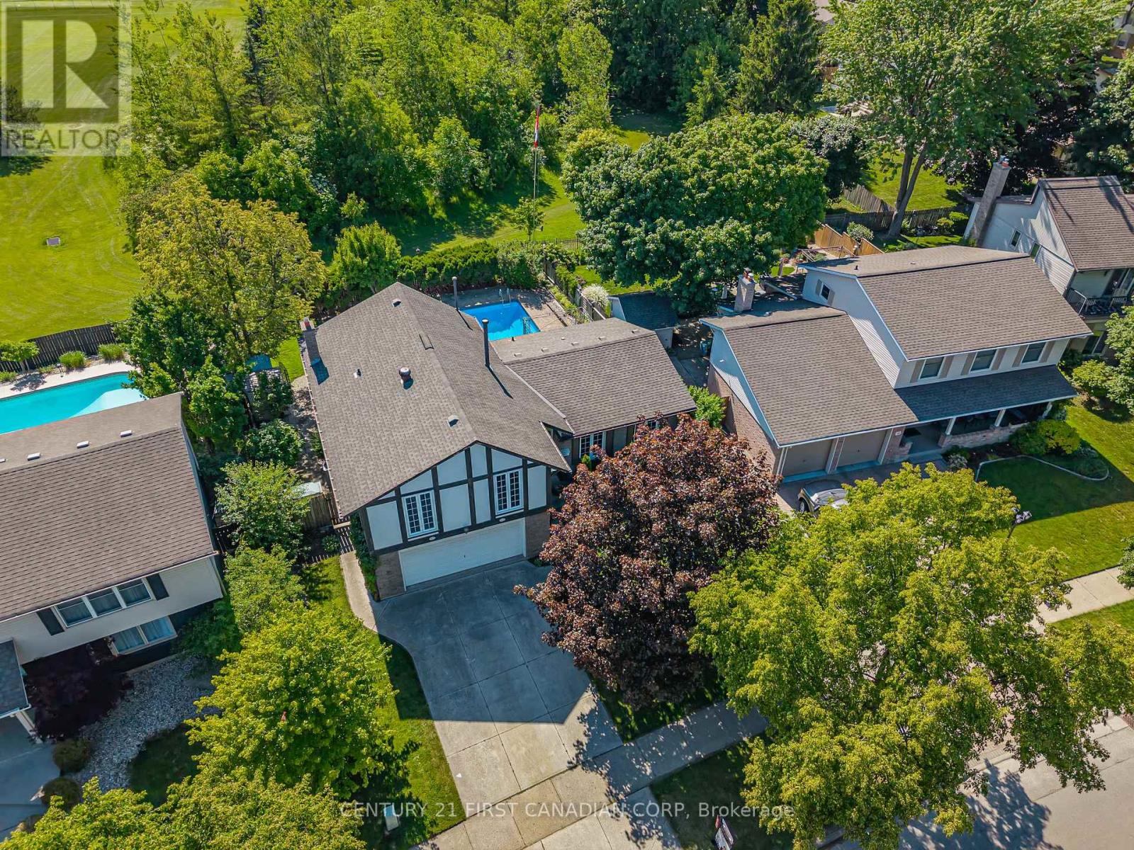 923 Farnham Road, London South, Ontario  N6K 1S2 - Photo 2 - X13246532
