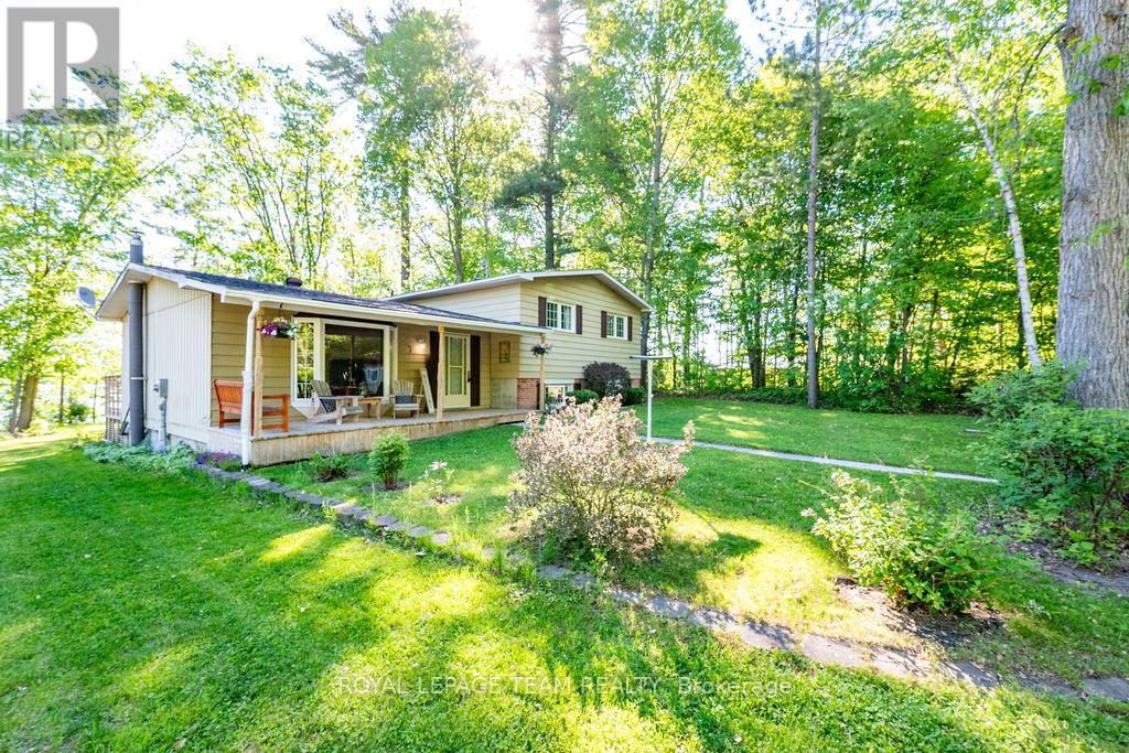 7 Simmons Drive, Whitewater Region, Ontario  K0J 1K0 - Photo 2 - X13246522