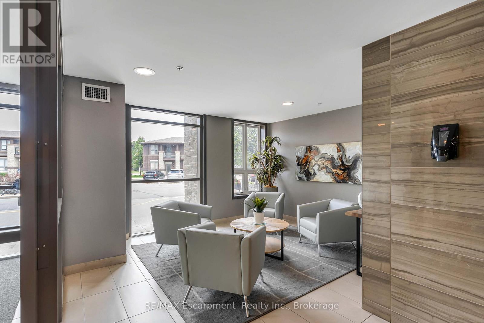 313 - 5010 Corporate Drive, Burlington, Ontario  L7L 0H6 - Photo 5 - W13246554