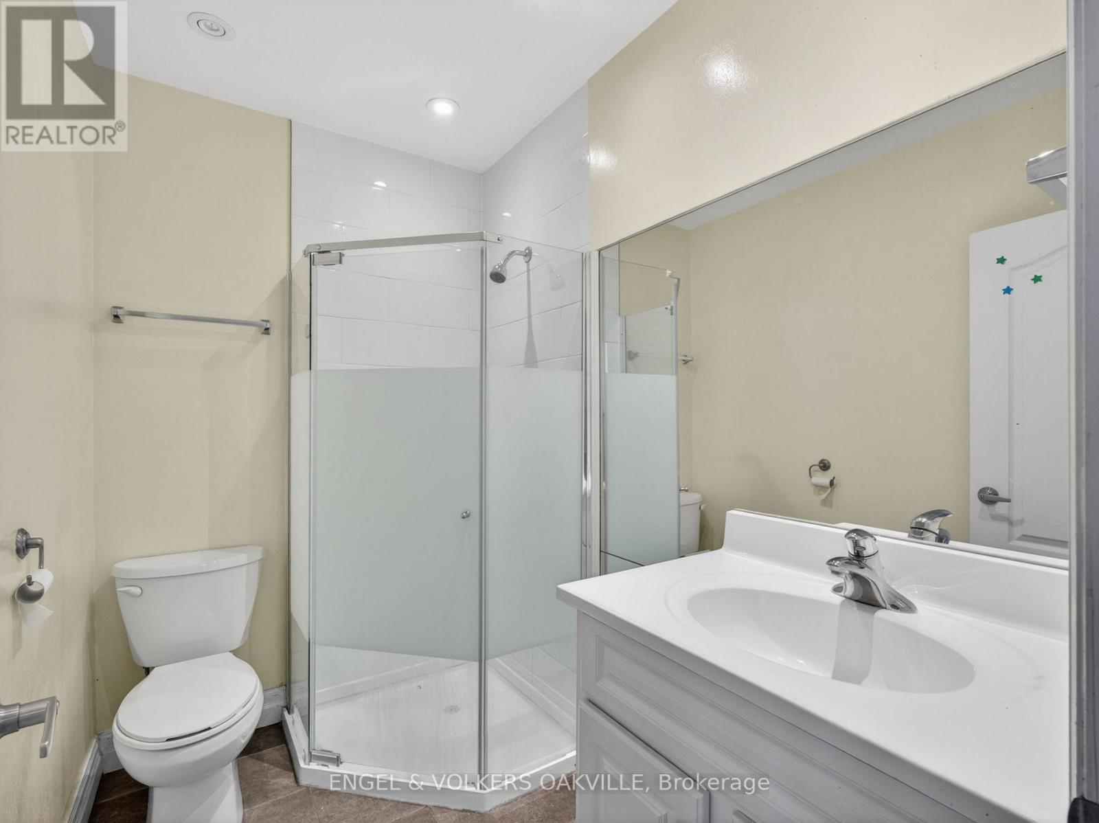 2 - 84 Reynolds Street, Oakville, Ontario  L6J 3K2 - Photo 16 - W12982648