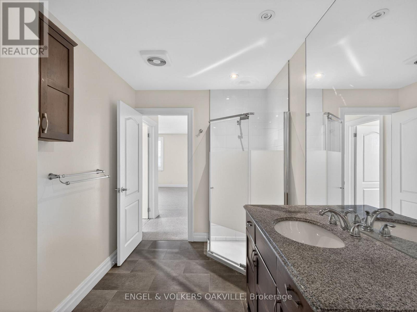 2 - 84 Reynolds Street, Oakville, Ontario  L6J 3K2 - Photo 24 - W12982648