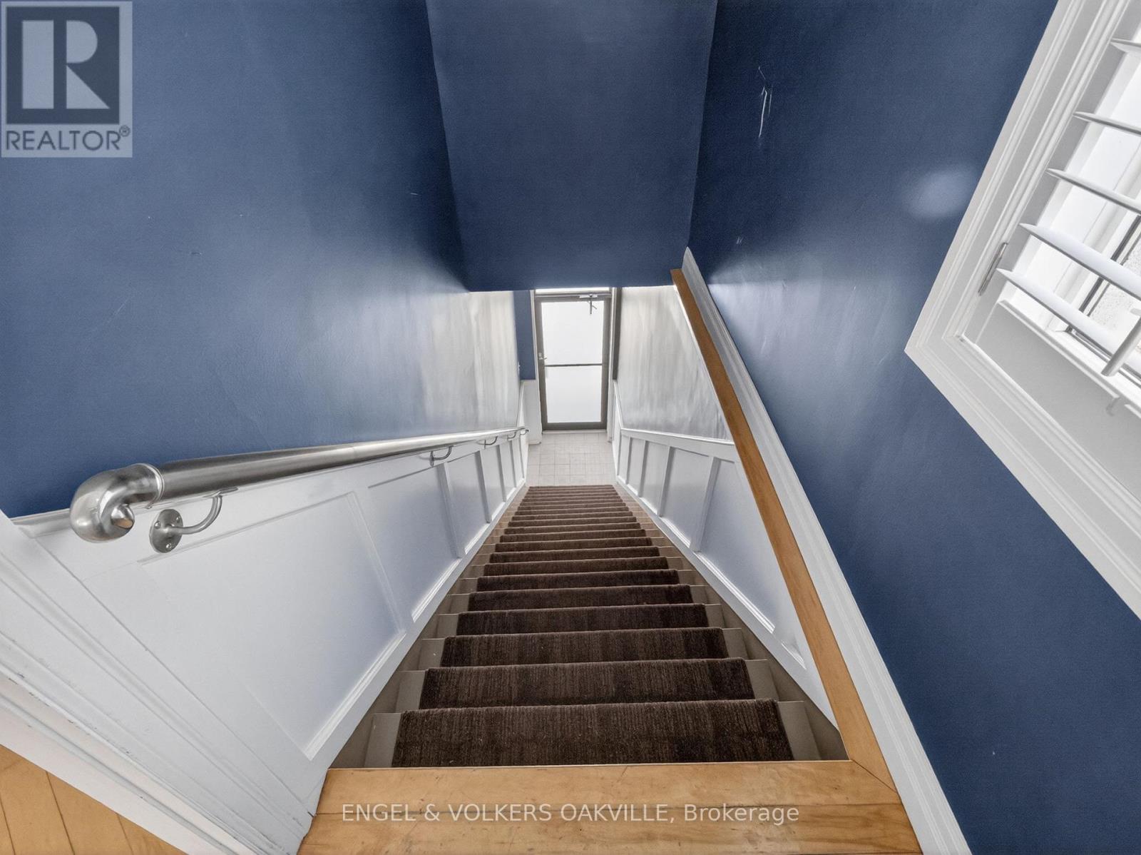 2 - 84 Reynolds Street, Oakville, Ontario  L6J 3K2 - Photo 3 - W12982648