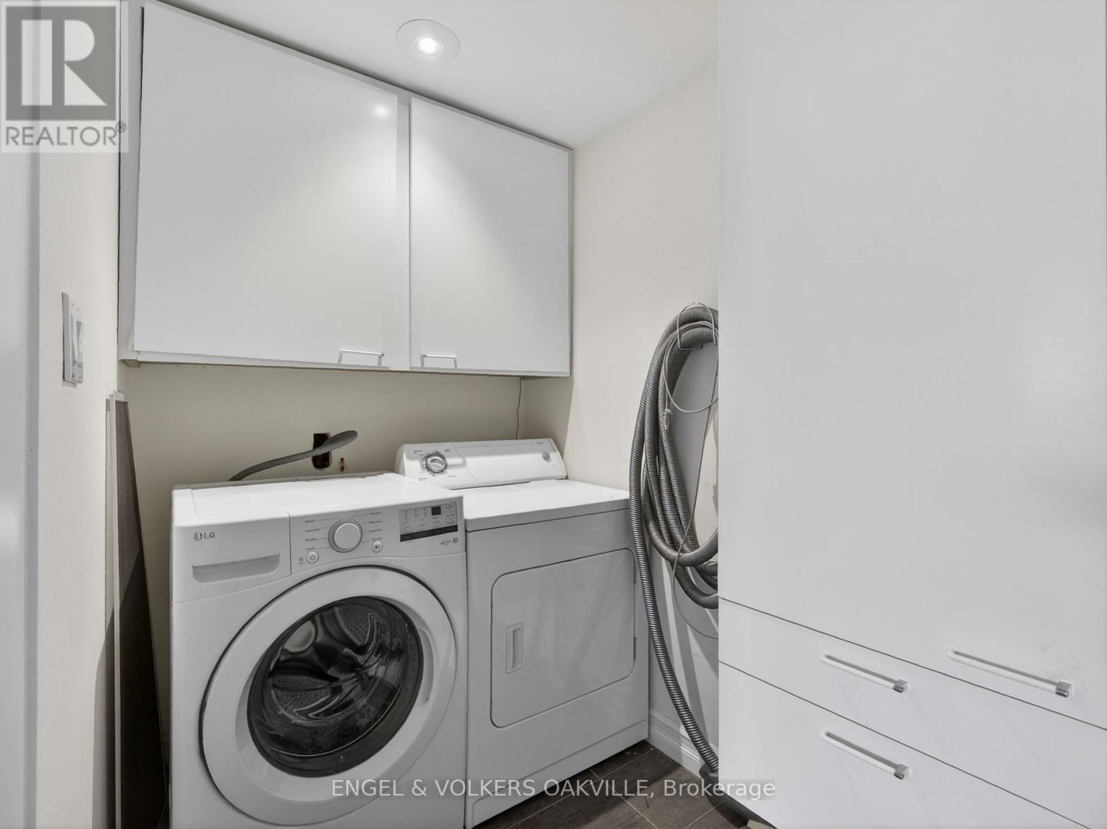2 - 84 Reynolds Street, Oakville, Ontario  L6J 3K2 - Photo 33 - W12982648