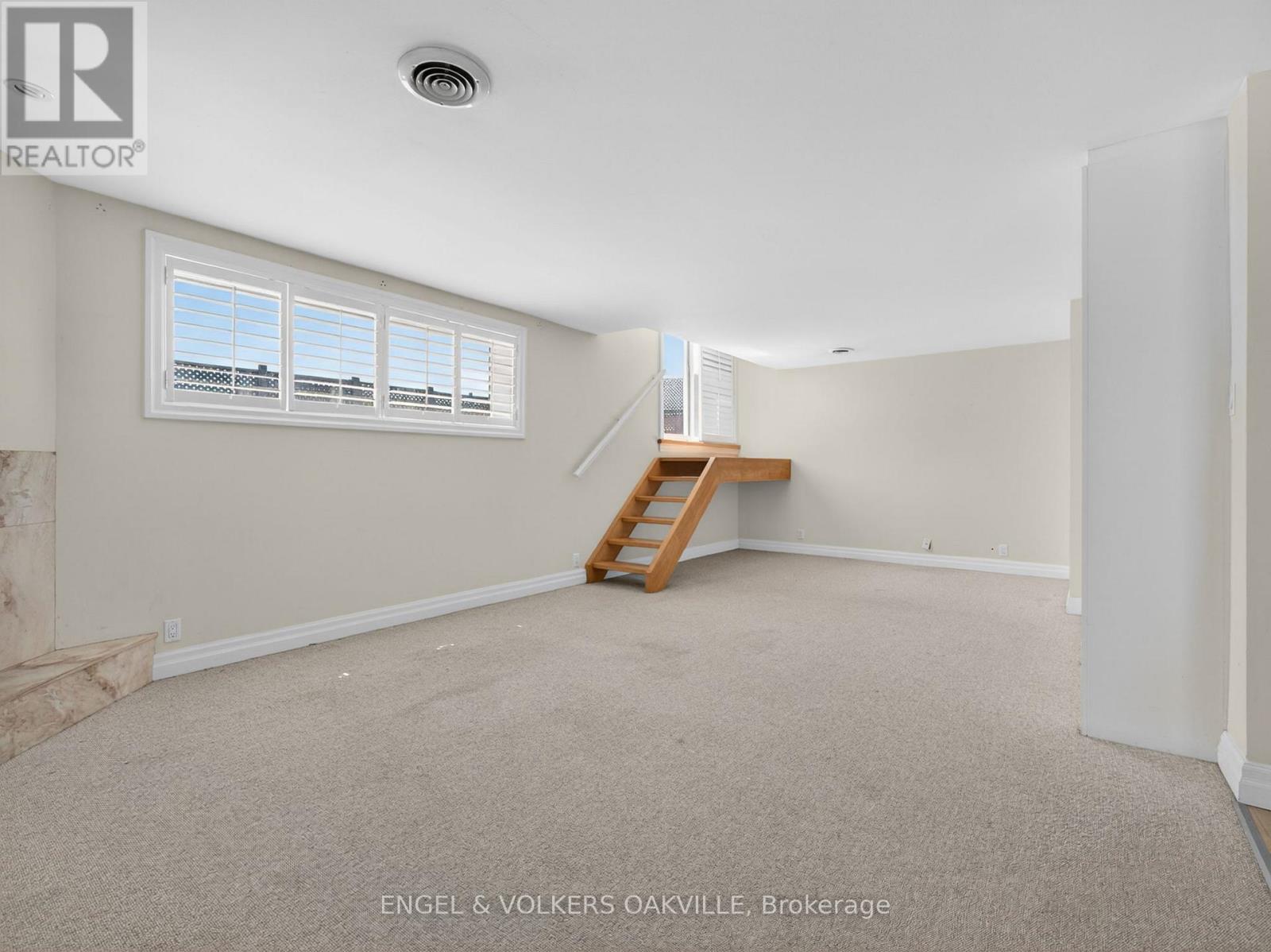 2 - 84 Reynolds Street, Oakville, Ontario  L6J 3K2 - Photo 4 - W12982648