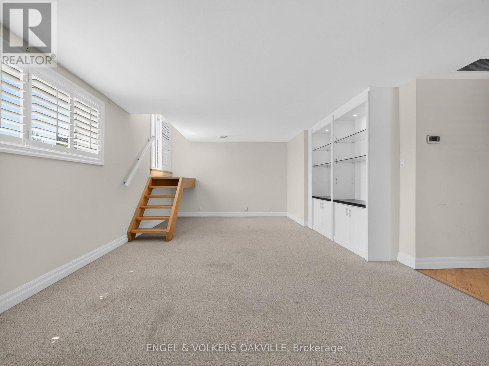 2 - 84 Reynolds Street, Oakville, Ontario  L6J 3K2 - Photo 5 - W12982648