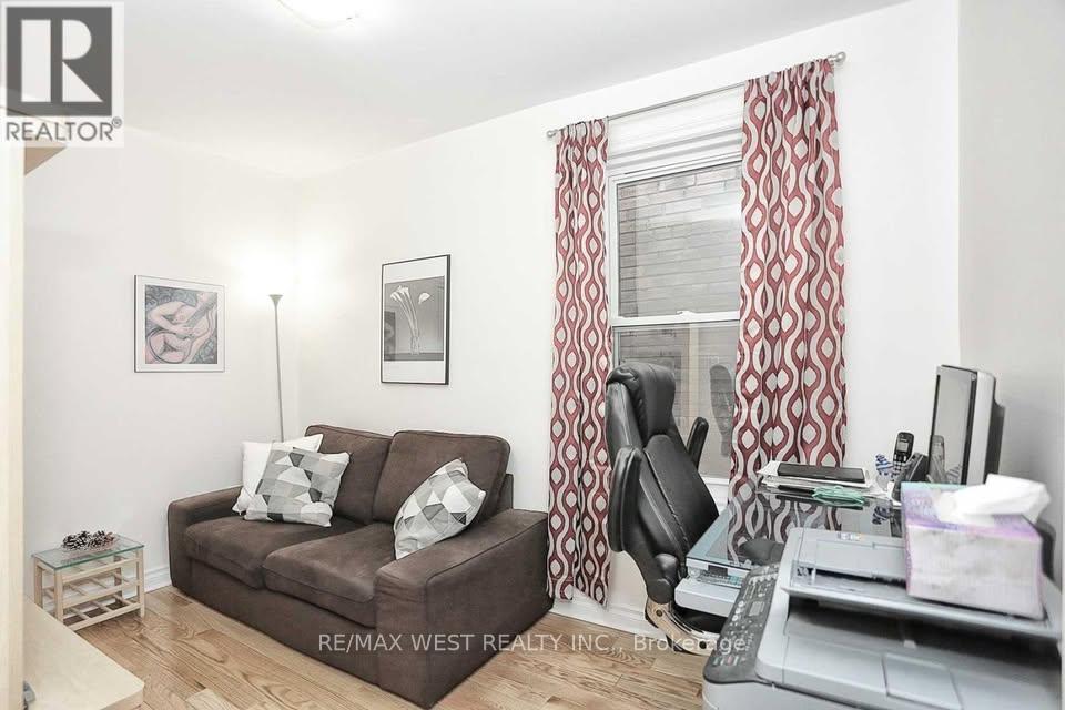 3 - 267 Lappin Avenue, Toronto, Ontario  M6H 1Y9 - Photo 2 - W13236666