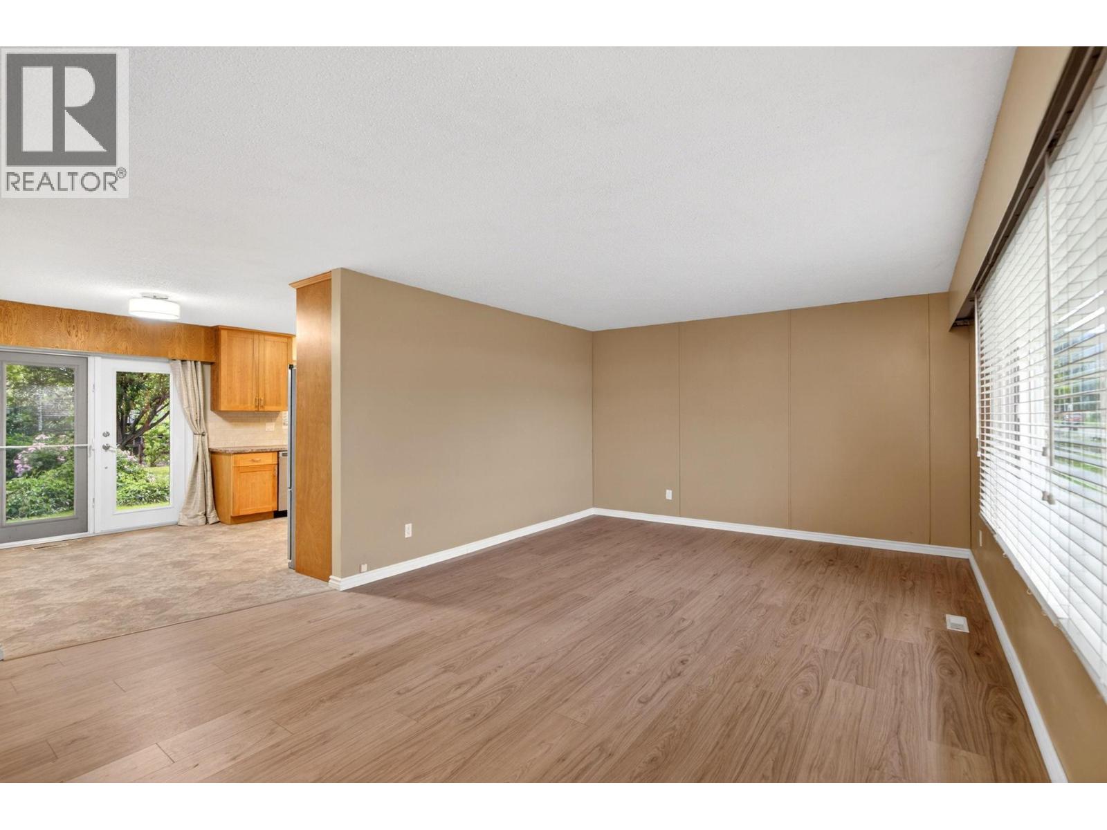 300 Patterson Road Kelowna Photo 7