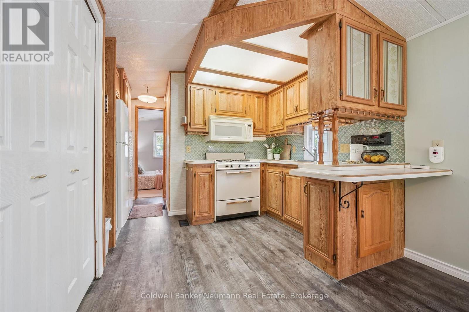 407 Teak Trail, Centre Wellington, Ontario  N1M 2W5 - Photo 12 - X13246540