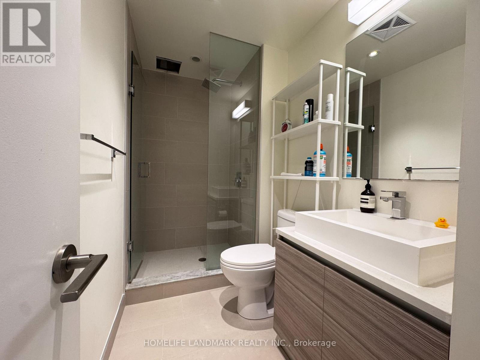 1109 - 111 Bathurst Street, Toronto, Ontario  M5V 2R1 - Photo 3 - C13246590