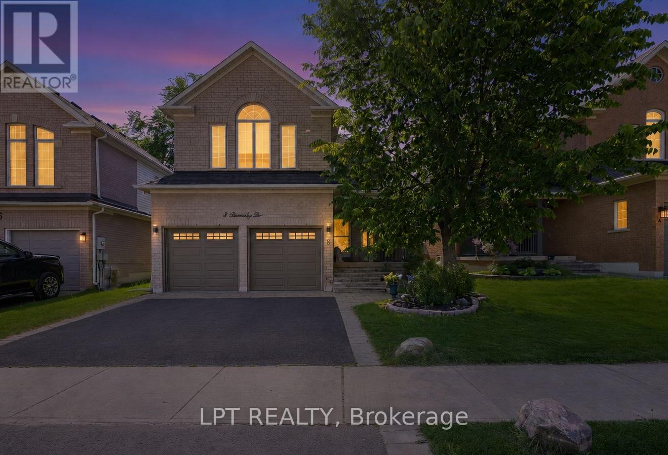 8 BURNABY DRIVE, Georgina, Ontario