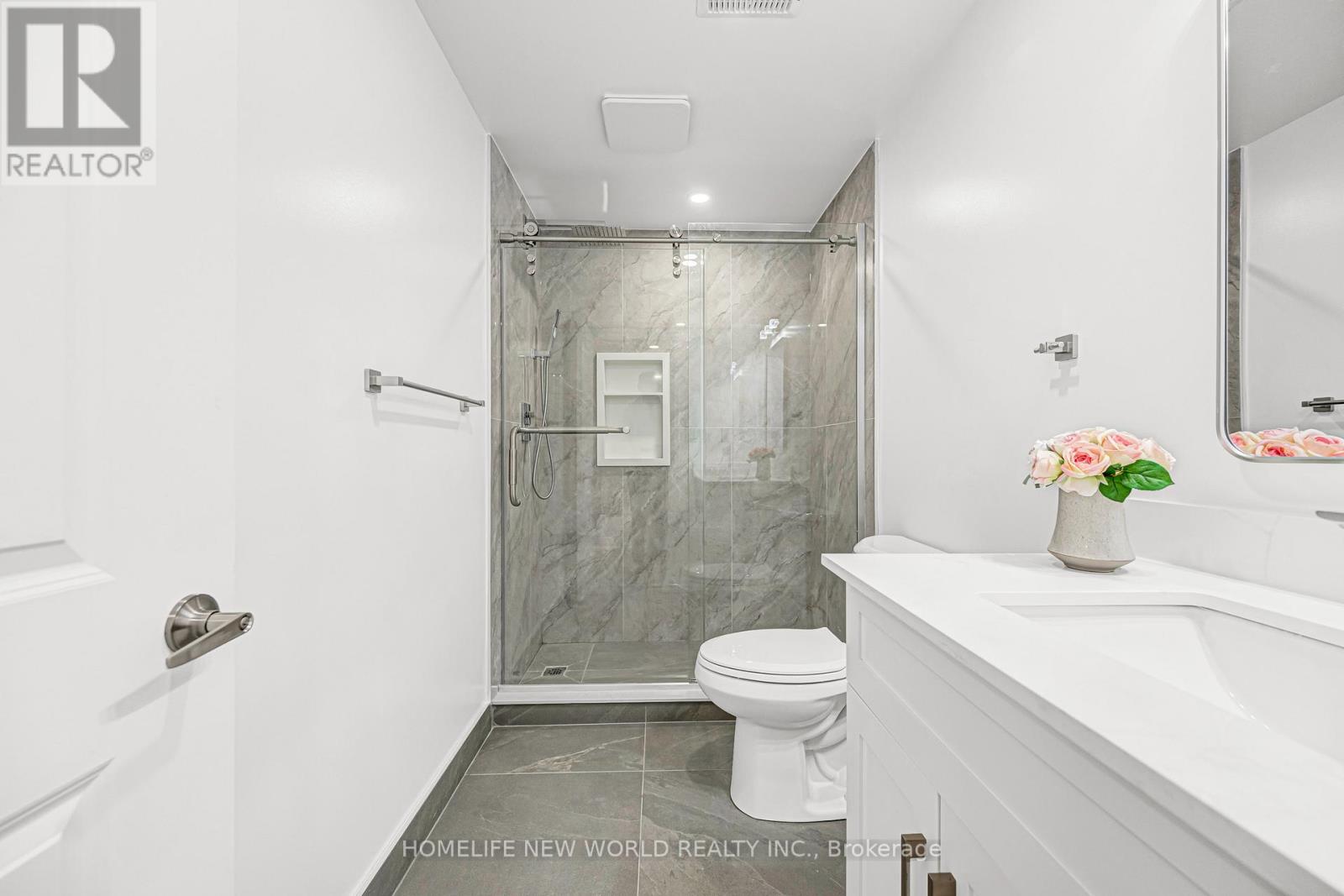 80 Weslock Crescent, Aurora, Ontario  L4G 7Z4 - Photo 18 - N13246630
