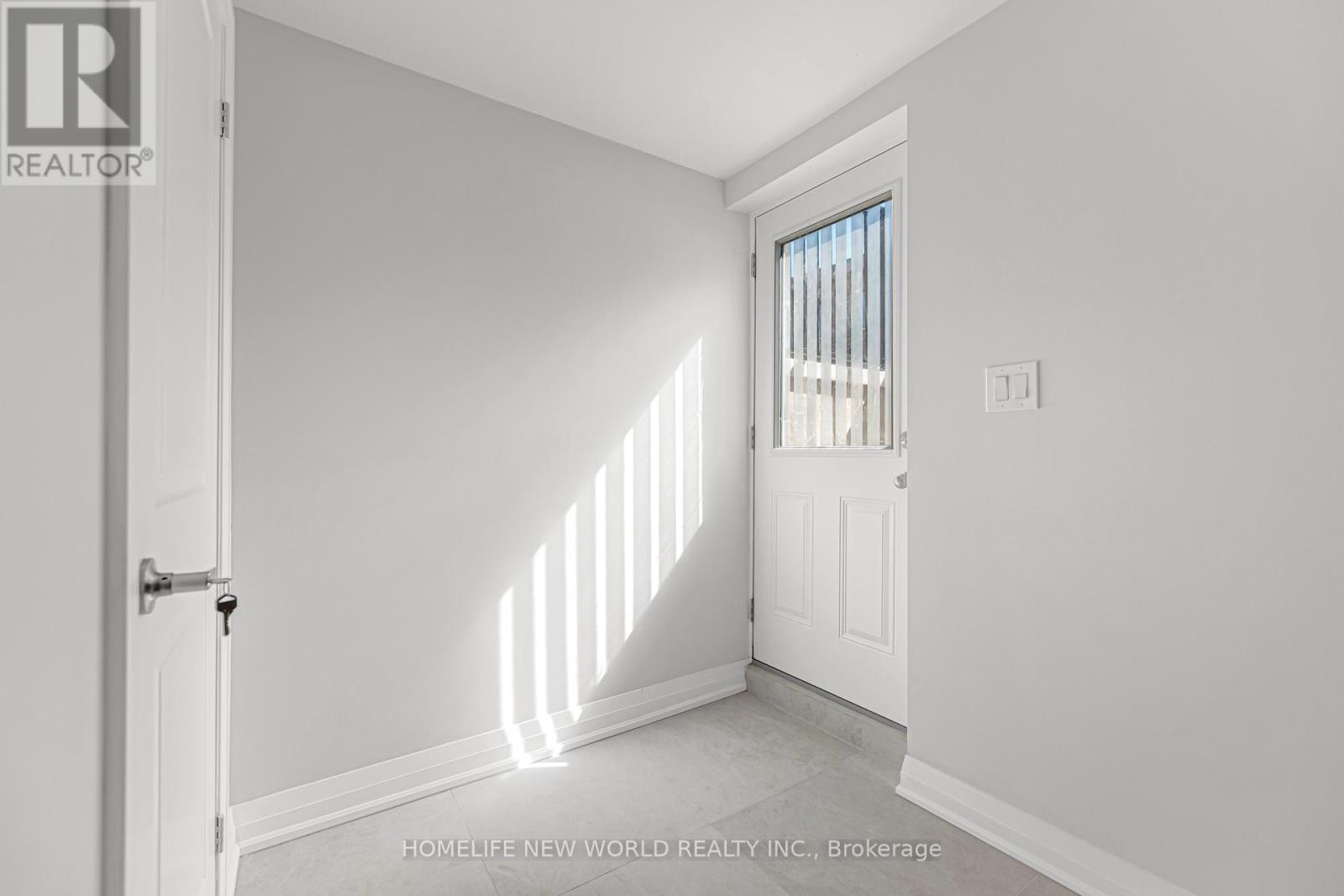 80 Weslock Crescent, Aurora, Ontario  L4G 7Z4 - Photo 22 - N13246630