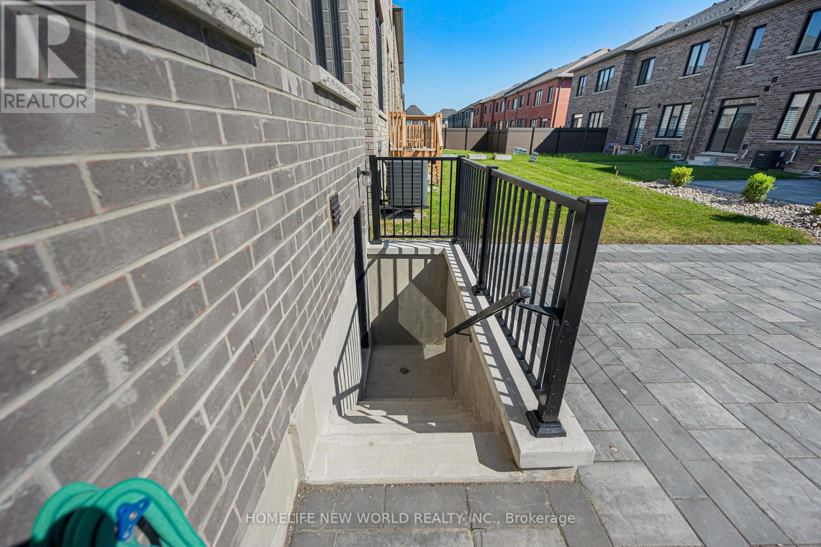 80 Weslock Crescent, Aurora, Ontario  L4G 7Z4 - Photo 23 - N13246630