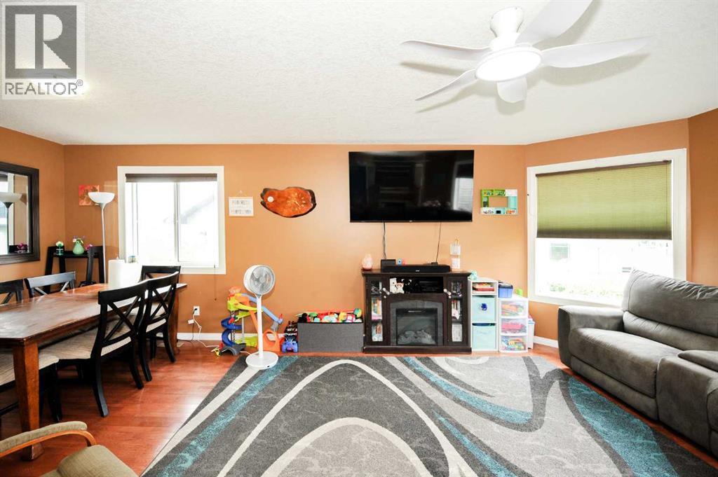 3709 69 Street, Camrose, Alberta  T4V 5B7 - Photo 4 - A2315787