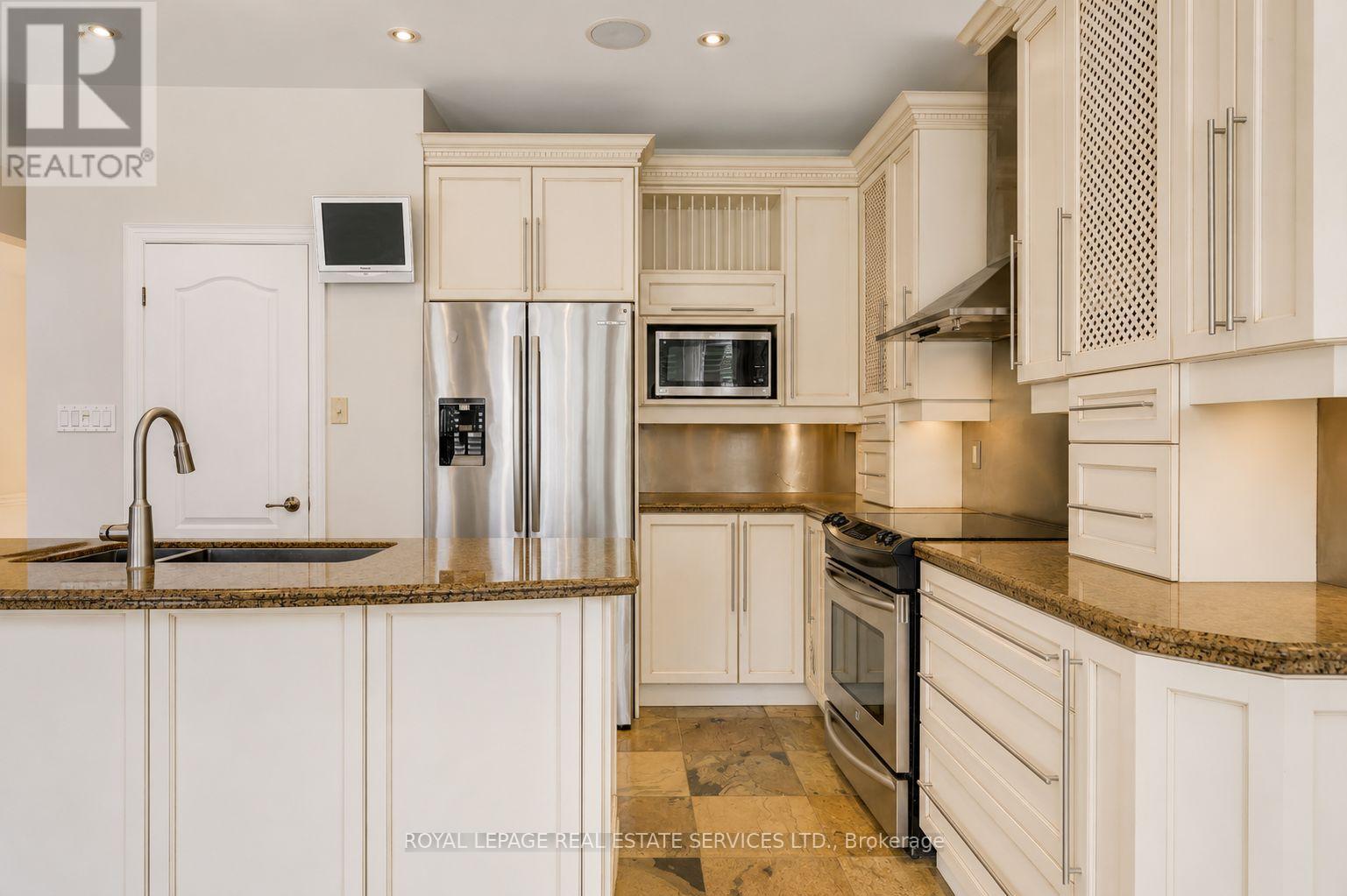 2473 Tesla Crescent, Oakville, Ontario  L6H 7N1 - Photo 16 - W13246528
