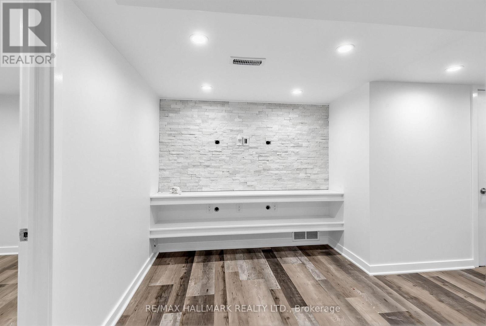 Basement - 10 Hartley Avenue, Toronto, Ontario  M6E 4E6 - Photo 12 - W13246546
