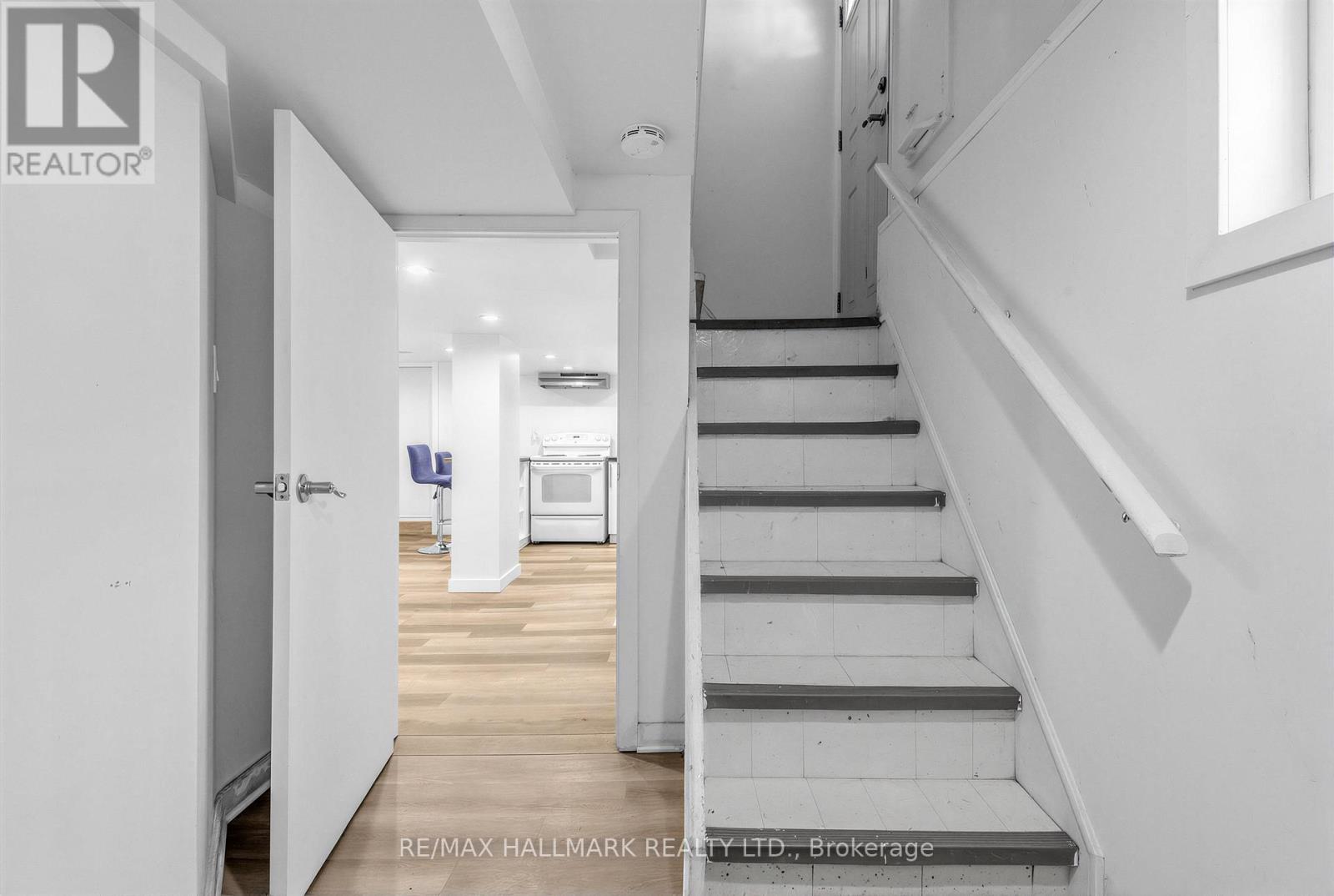 Basement - 10 Hartley Avenue, Toronto, Ontario  M6E 4E6 - Photo 3 - W13246546